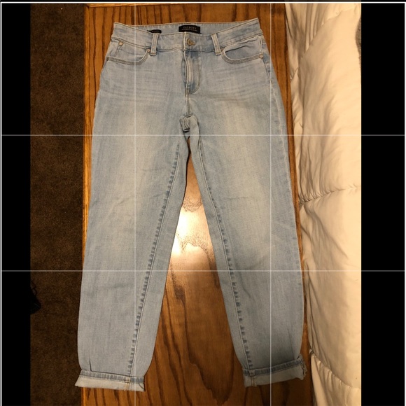 Boyfriend Fit Jeans - Picture 5 of 5